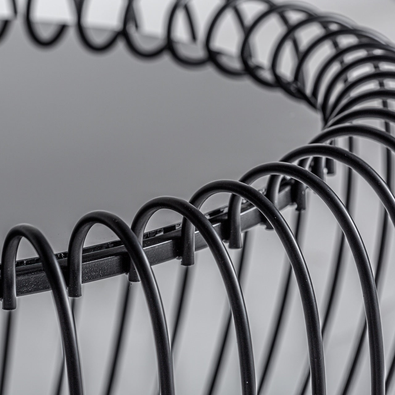 Mesa de Centro de Metal y Cristal Negro - "Moscú - S"