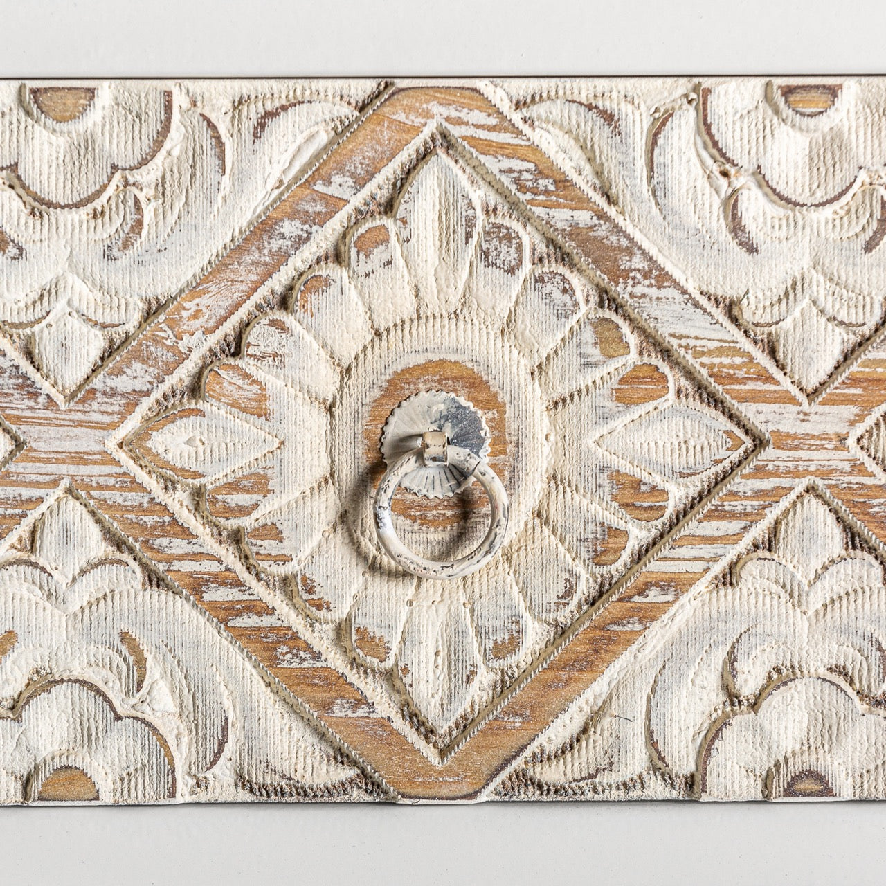 Consola de Madera Tallada Mandala - “Nepal”