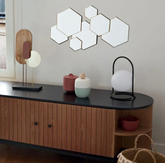 Espejo Hexagonal Dorado - “Lila”