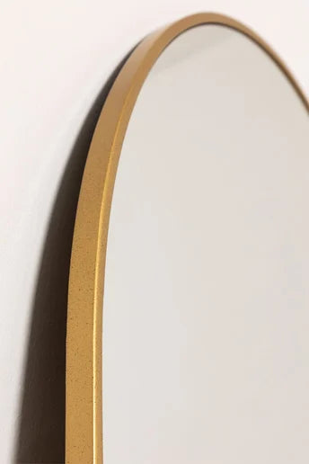 Espejo Arco Dorado de Metal - “Bella”