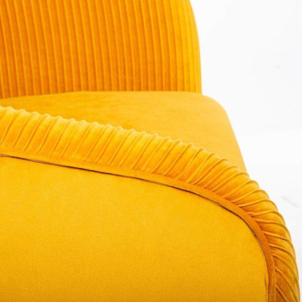 Sillón Mostaza "Solaro" de terciopelo-ivvidek