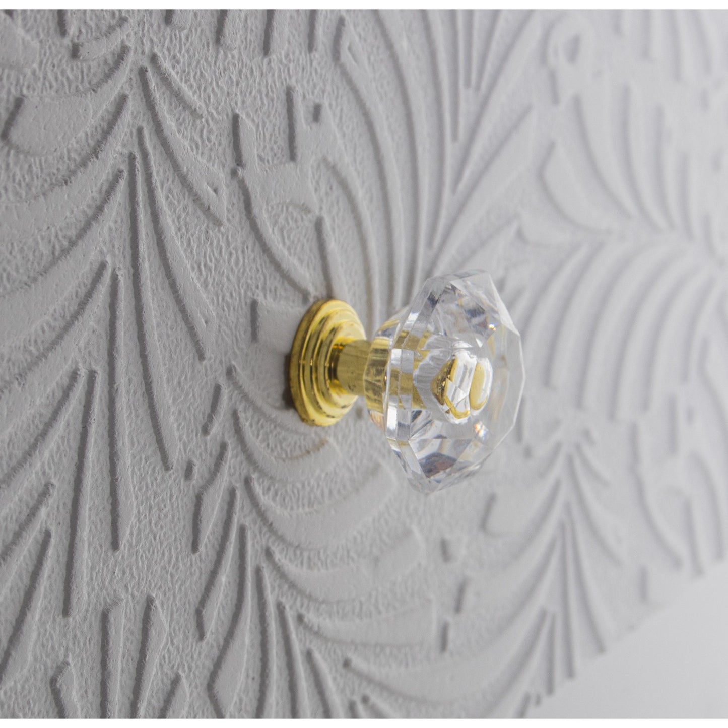 Consola de Madera de Abeto con 2 Cajones – Relieve